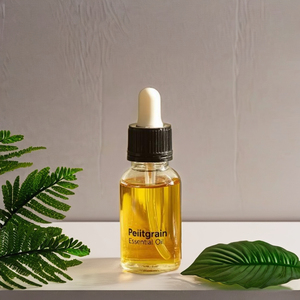 Huile Essentielle de Petitgrain 100% Pure et Huile d'Arbre à Thé Certifiées GMP, Fourniture en Gros à Faible Coût pour l'Industrie Cosmétique, Nourrissante et Éclaircissante (ODM/OEM) - Product Image 5