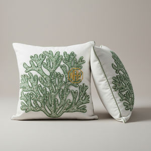 Funda de Almohada Bordada a Mano con Estampado Blanco y Verde, Adornada con Cuentas, de Poliéster Coral, para Cojín de Sofá, de Lujo, Personalizada de Fábrica para Exportación - Product Image 1