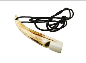 Silbato de Cuerno de Búfalo Hecho a Mano, de la Mejor Calidad, Duradero, Pulido, con Forma Irregular Moderna - Product Image 3