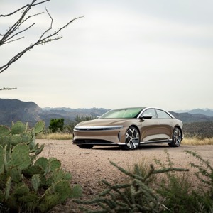 รถยนต์หรู Good Choice Lucid Air Sapphire เบาะนั่งสบาย ขับขี่นุ่มนวล สมรรถนะแข็งแกร่ง และดีไซน์ทันสมัย - Product Image 1
