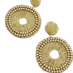 Boucles d'oreilles pendantes élégantes faites à la main en perles de rocaille, motif verrouillable, design tendance pour femmes et jeunes filles, idéales pour un anniversaire, par MD HANDICRAFTS - Product Image 1