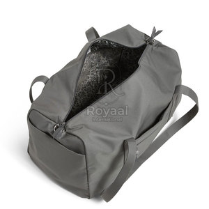 Wholesale Price Latest Design Premium Quality Duffle <b>Bag</b> Made In Pakistan Lightweight Duffle <b>Bags</b> - Product Image 2