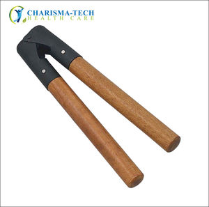2023 New Arrival Custom Sizes Calf Barnes Dehorner <b>Veterinary</b> <b>Instruments</b> for Cow Farming Plastic Grip Wooden Handle Made Steel - Product Image 2