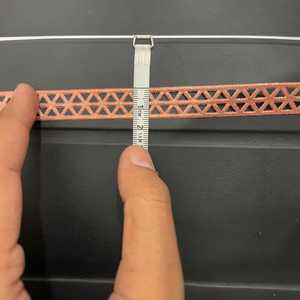 Elegante encaje de algodón con bordes de encaje, ideal para vestidos, ribetes de dupatta y prendas de diseñador. - Product Image 1