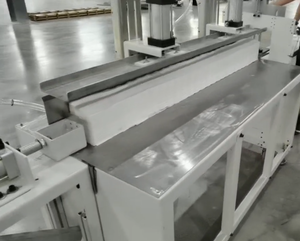 เครื่องบรรจุภัณฑ์ผ้าเช็ดมือแบบพับ N & V กึ่งอัตโนมัติ ได้รับการรับรองมาตรฐาน CE - Product Image 6