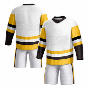 Maillot de football d'été personnalisé pour hommes, col en V, maille respirante, séchage rapide, 100 % polyester, style streetwear, vente en gros - Product Image 1
