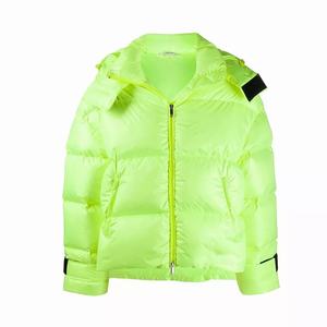 Blouson d'hiver thermoréactif avec col montant et logo frontal, changeant de couleur, pour les marques de streetwear et les collections de mode personnalisées - Product Image 3