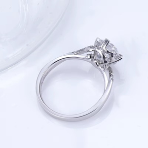 แหวนหมั้นเพชรทรงกลมเจียระไนแบบบริลเลียนท์สำหรับผู้หญิง ทองคำแท้ 18K ชุบโรเดียม ตัวเรือนแบบหนามเตย สไตล์คลาสสิก ได้รับการรับรองจาก GIA - Product Image 3