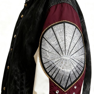 เสื้อแจ็คเก็ตพัฟเฟอร์แบบมีฮู้ดสำหรับฤดูหนาว คอตั้ง ปักลายวินเทจ สไตล์ยูนิเซ็กส์  แบบกระดุมแถวเดียว  สำหรับชุดยูนิฟอร์มเบสบอลแบบวิทยาลัย  สามารถปรับแต่งได้ - Product Image 2