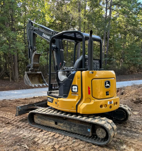 Mini-excavatrice efficace avec moteur puissant, système hydraulique avancé et fonctionnement fluide pour les projets de construction - Product Image 5