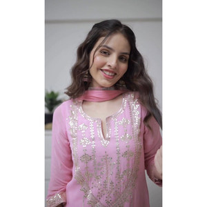 DESIGNER GEROEGTTE EMBROIEDRY REAL FOIL PRINT WORK TOP BOTTOM AVEC DUPATTA PINK - Product Image 3