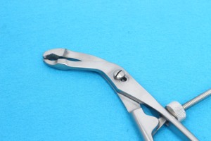 Pince à os manuelle auto-ajustable à cliquet MayoMed Lambotte grande taille en acier inoxydable, instruments orthopédiques, ensemble ST-265 CE - Product Image 3