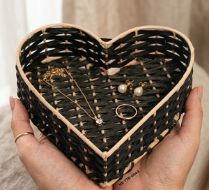 Cesta de Ratán Weavora Noirheart - Cesta Artesanal Ecológica Impermeable en Forma de Corazón con Encanto Rústico Contemporáneo - Product Image 6