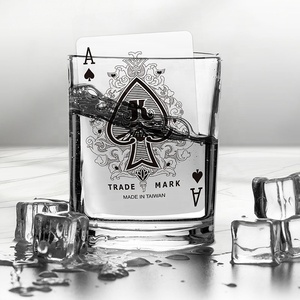 Naipes Personalizables de Alta Calidad, 100% Plástico, Acabado Brillante Impermeable, Serie Clásica, Doble Baraja, Tamaño Póker, Familia - Product Image 3