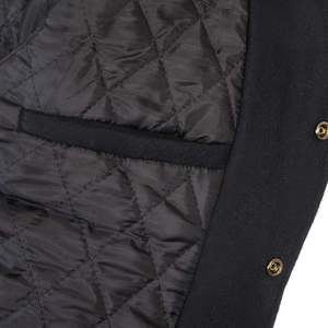 แจ็คเก็ตเบสบอลแบบกำหนดเองขายส่งพร้อมโลโก้ดีไซเนอร์ เสื้อแจ็คเก็ตเบสบอลลำลอง เสื้อโค้ทเลตเตอร์แมน ผ้าฝ้าย เสื้อแจ็คเก็ตเบสบอลแบบวาร์ซิตี้สำหรับทุกเพศ - Product Image 6