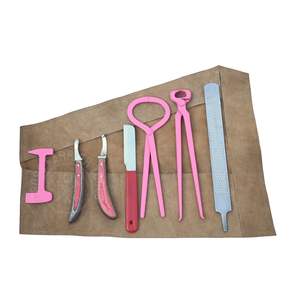 Kit Profesional de Herrador con Raspador de Pezuñas, Cuchillo para Abcesos, Cuchillo Recto para Pezuñas, Probador de Pezuñas, Pulidor y Cortaúñas - Product Image 1