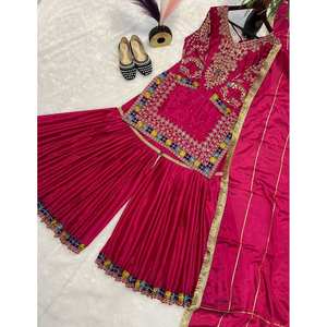 Ensemble de costumes de soirée pour femmes avec haut brodé Sharara Dupatta Sequence Work - Product Image 3