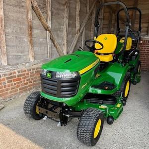 Tondeuse John Deere X940 d'occasion avec historique d'entretien complet, moteur performant, système de coupe fluide, prête pour les travaux lourds - Product Image 5