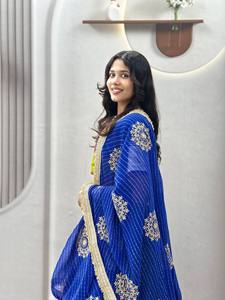 Ensemble de mariage indien en Georgette Fox avec broderie de sequins, chemisier non cousu, dupatta en filet papillon doux et jupe évasée lourde - Product Image 3
