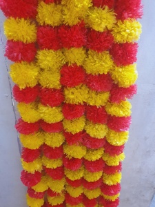 Guirnalda de Caléndulas Artificiales con Borlas para Decoración de Escenarios, Bodas, Eventos, Mandaps, Pooja y Hogar - Product Image 6