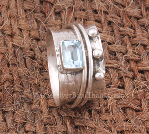 แหวนเงินแท้ 925 ประดับบลูโทแพซ แหวนหมุนได้ แหวนพลอยธรรมชาติ แหวนสำหรับผู้ที่มีความวิตกกังวล แหวนสไตล์โบโฮแบบตอกลาย แหวนฟิดเจ็ตสำหรับผู้หญิง - Product Image 5