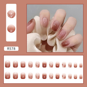 Lot de 24 faux ongles courts à presser, transparents, en ABS, avec dégradé rouge-brun, pour marque privée - Product Image 2