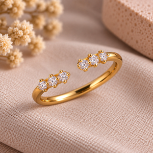 Anillo Abierto de Oro Rosa con Moissanita de Corte Ovalado Engastada en Puntas, Ajustable, Minimalista, para Mujer - Product Image 5