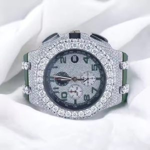 Reloj de Pulsera Galaxy Prestige con Diamantes de Moissanita para Hombre, Elegante Acabado Iced Out, Brillo Imperial - Product Image 3