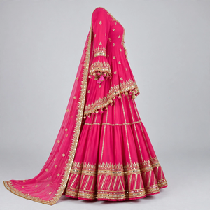 Robe Mehndi personnalisée pour femmes avec couleurs personnalisées, travail décoratif et finition haut de gamme pour les marques de mode - Product Image 2