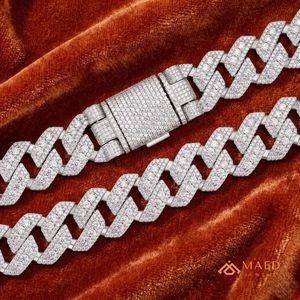 สร้อยคอเงินแท้ 925 ประดับมอสซาไนต์ ดีไซน์แบบ Cuban Link  เครื่องประดับแฟชั่นสำหรับผู้หญิงและผู้ชาย  งานจิวเวลรี่ชั้นดีจากนิวยอร์ก  ดีไซน์ทันสมัยคลาสสิก - Product Image 2