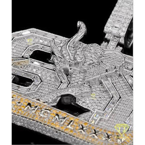 Pendentif Unisexe Hip Hop Lettre Éléphant Trisha Jewels en Argent Sterling 925 Plaqué Or, Certifié GIA, Sertissage Baguette, Personnalisé - Product Image 2