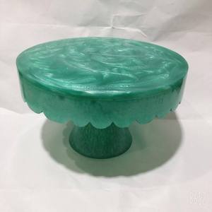 Support à gâteau élégant en résine pour anniversaire - Product Image 3