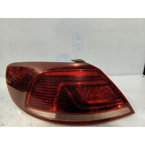 Feu arrière gauche (extérieur) d'occasion OEM 3C8945207AD - Product Image 1