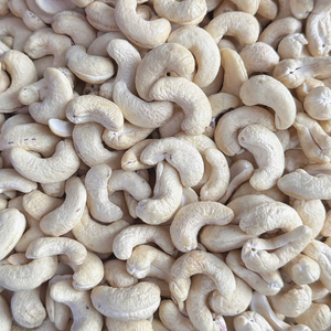 High Quality Roasted <b>Cashew</b> <b>Nuts</b> Vietnam Organic Whole <b>Cashew</b> W320 Vietnamese <b>Cashew</b> Kernels Customized Packaging - Product Image 1