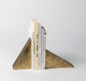 Serre-livres élégants en fer, solides et antidérapants, support décoratif pour étagère, rangement intérieur contemporain - Product Image 1