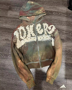 Sudadera con capucha y cremallera completa para hombre CARE MASTER, estilo streetwear, con estampado vintage, rasgaduras, logo bordado, mangas con cremallera, corte holgado y lavado. - Product Image 5