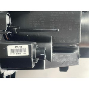 ไฟหน้าขวาสำหรับรถยนต์ฮุนได เอลันตร้า ปี 2019 2020 รุ่น OEM 92102-E65 - Product Image 1