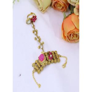 Bracelet de main en or plaqué or de qualité supérieure, orné de perles Kundan, pour femmes, bijoux traditionnels indiens Hathphool. - Product Image 1