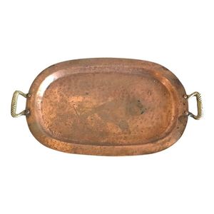 Plateau de service décoratif en laiton gravé pour cadeau de pendaison de crémaillère, présentation d'entreprise et mise en valeur élégante de la table - Product Image 1