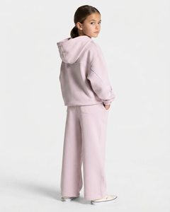 Ensemble de survêtement rose bébé personnalisé pour filles, avec sweat à capuche en molleton de coton doux et respirant et pantalon de survêtement à jambes larges, fabricant OEM - Product Image 2
