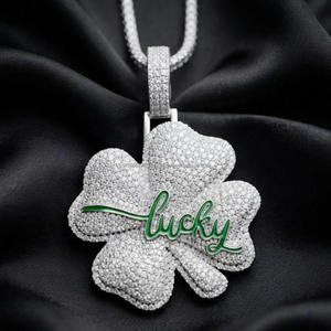 Pendentif trèfle à quatre feuilles en moissanite de qualité supérieure, en argent sterling 925, porte-bonheur, bijoux hip-hop - Product Image 1