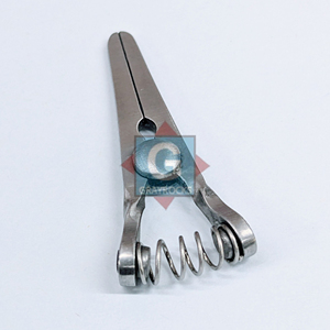 Pince à bouledogue en acier inoxydable avec vis de réglage manuelle à ressort, taille 7 cm, mâchoires 4 cm - Product Image 2