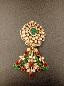 <b>Gold</b> Plated Flower Brooch with Green doublet stone and Red doublet stone for Women Party Jewelry unisex brooch kalangi for groom - Product Image 4