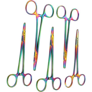 Juego de 10 Piezas de Pinzas Porta Agujas Mayo Hegar Multicolores Arcoíris de 5.5 Pulgadas (14 cm), Rectas, Cruzadas y Serradas - Product Image 6