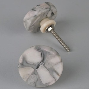 Boutons de meubles en marbre Art Déco durables et écologiques de qualité supérieure, forme personnalisée, pour armoire, tiroir, placard, par lametierartz - Product Image 1