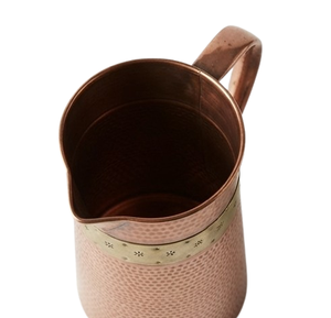 Pichet à eau moderne martelé, vaisselle tendance, pichet en cuivre poli, carafe en métal pour la maison, l'hôtel et le restaurant - Product Image 2