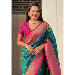 <b>Green</b> Zari Woven <b>Silk</b> Saree with Nath Contrast Yeola Paithani Style From the Collection of Luxury Handwoven Scarves - Product Image 3