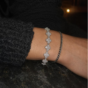 Pulsera de Cuatro Hojas de Plata de Ley 925 con Diamantes de Moissanita VVS, Pulsera de Tenis de Lujo, Joyería para Bodas - Product Image 5