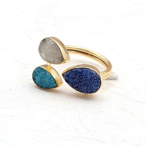 Bague en pierre précieuse Druzy rouge réglable à la main à la mode Agate blanche et noire naturelle Druzy plaqué or anneaux de poire - Product Image 6