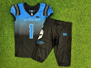 Conjunto de Uniforme de Fútbol Americano United American, Negro, Cuello en V, Manga Corta, Malla Transpirable, con Número 1 y Logotipo del Equipo - Product Image 6